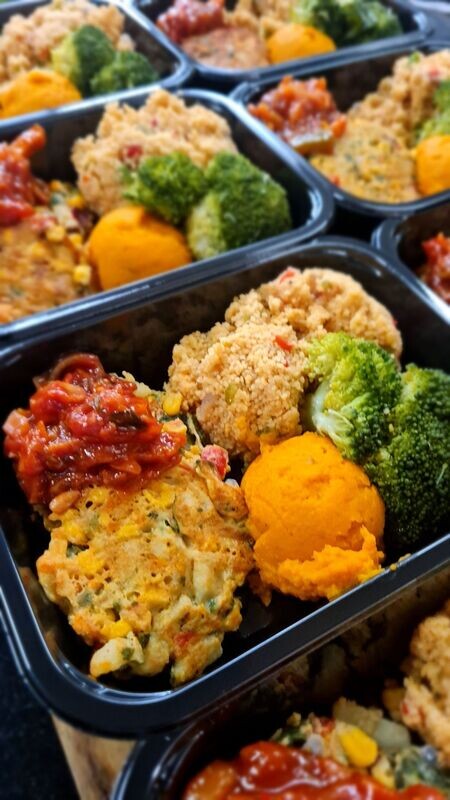 Capsicum & Sweetcorn Fritters (V)