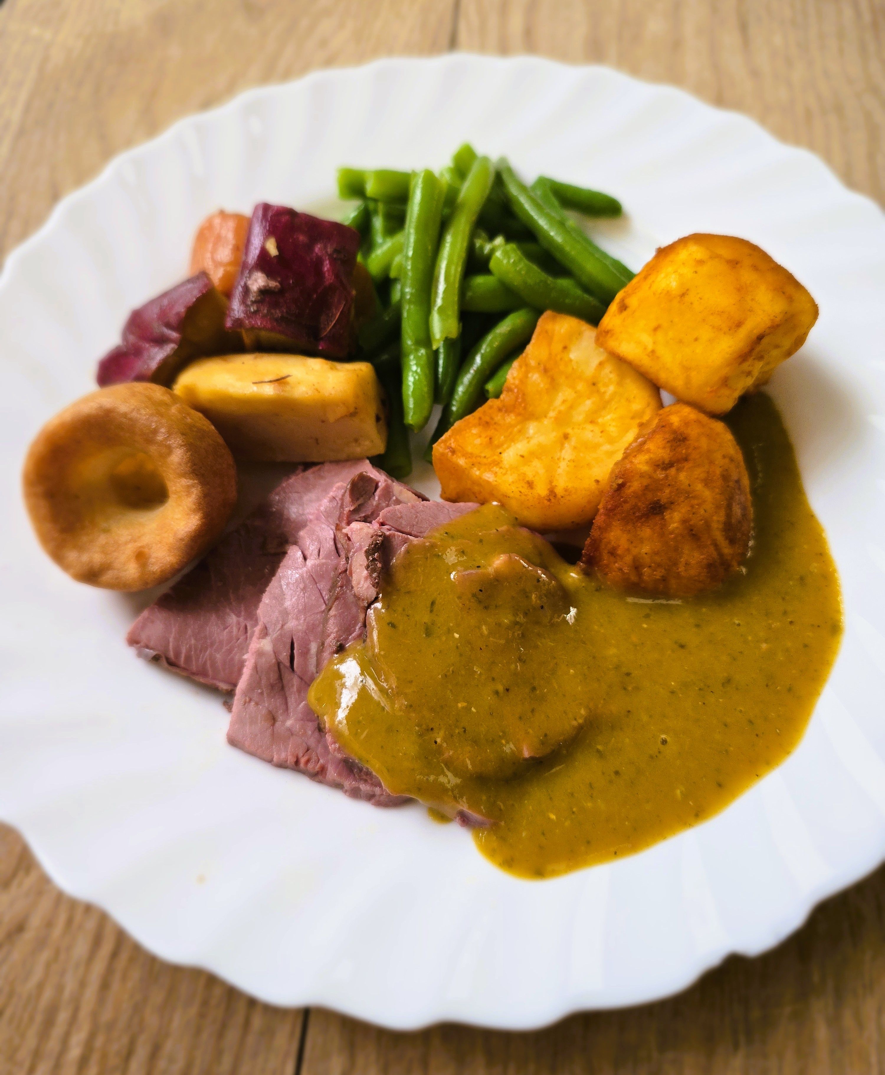 Roast Beef with Yorkshire Pudding & Gravy