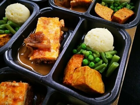 Beef Pie with Smoked Cheese Topping