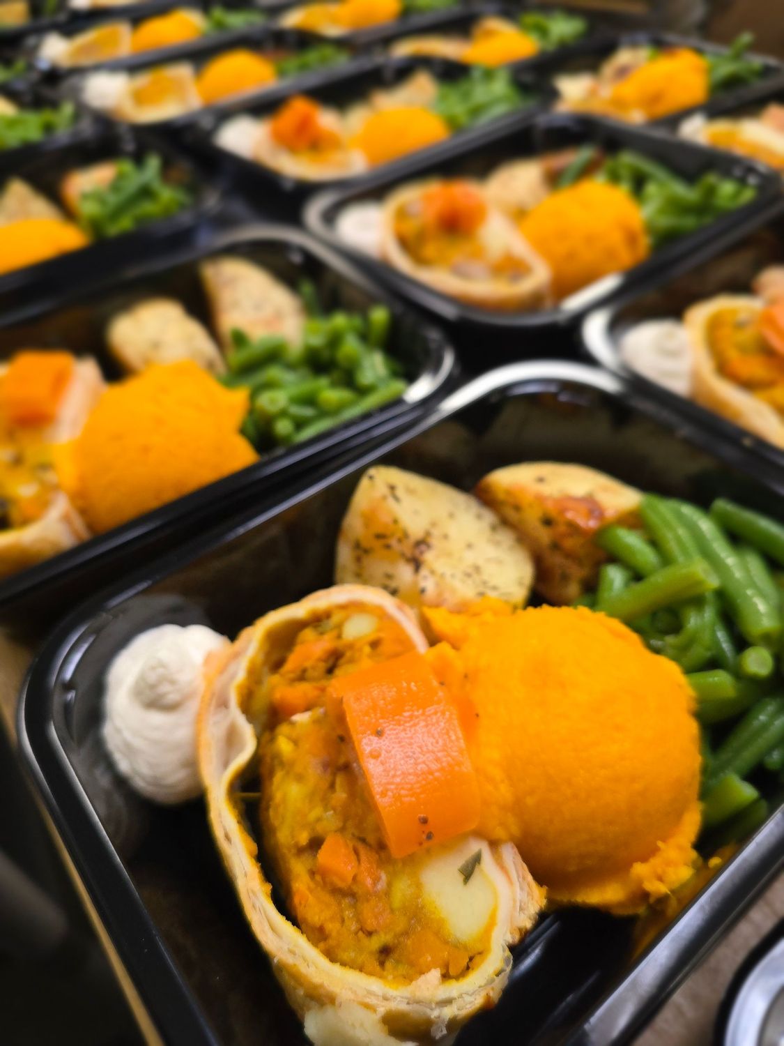 Veggie Sausage Roll - V