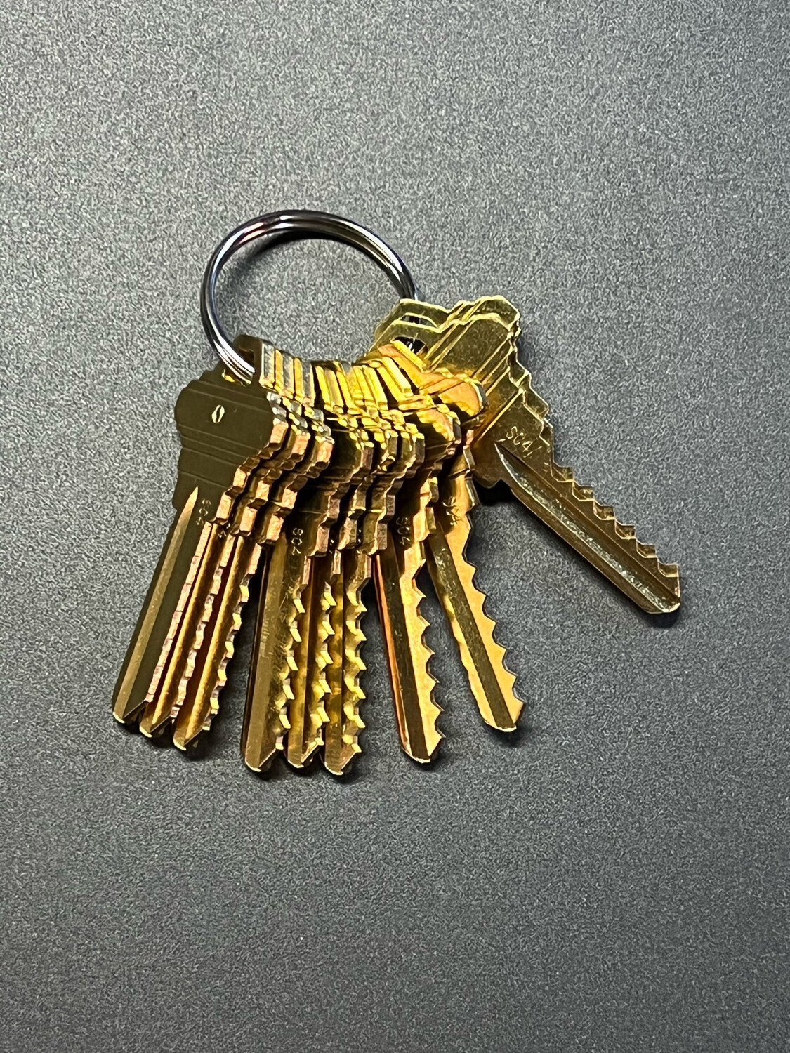 thumbnail image 2 of 1 Schlage SC4 Key Blank With Space And Depth Keys – 6 Cut Blanks, Nickel Or Brass 2 of 6