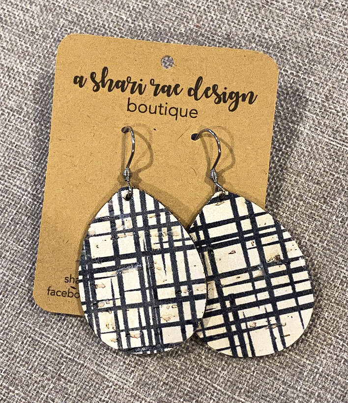 Black &amp; White Check Small Drops