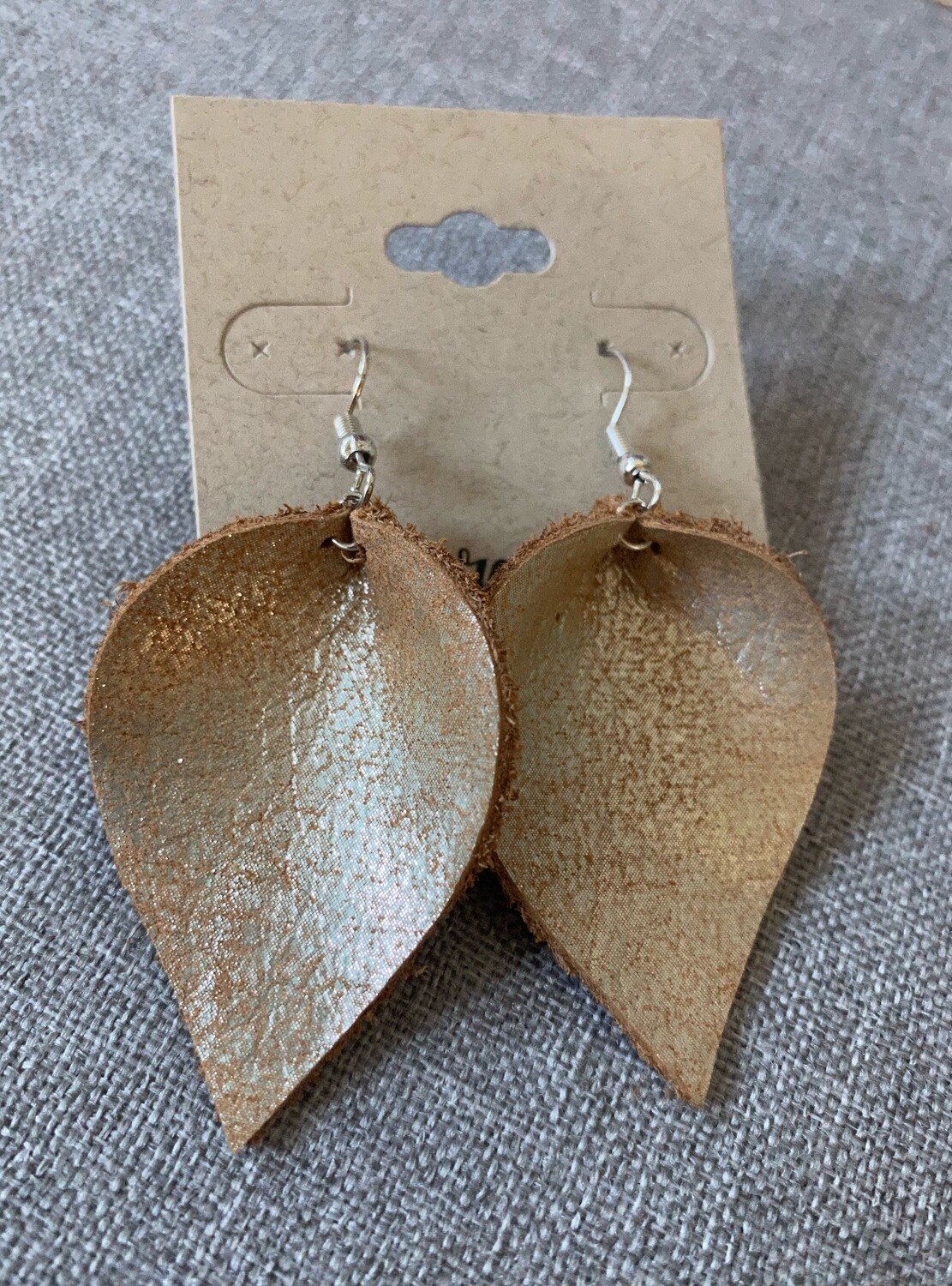 Pale Gold Metallic Pinched Leaf Large