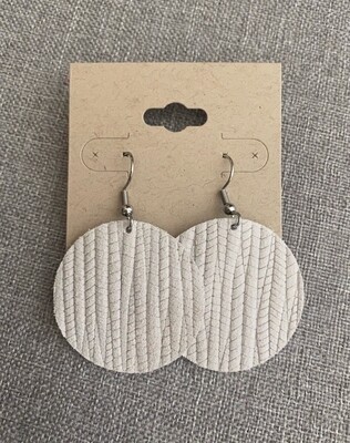 Winter White Palm Leaf Circles