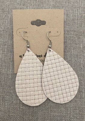 Winter White Basket Weave Drops XL