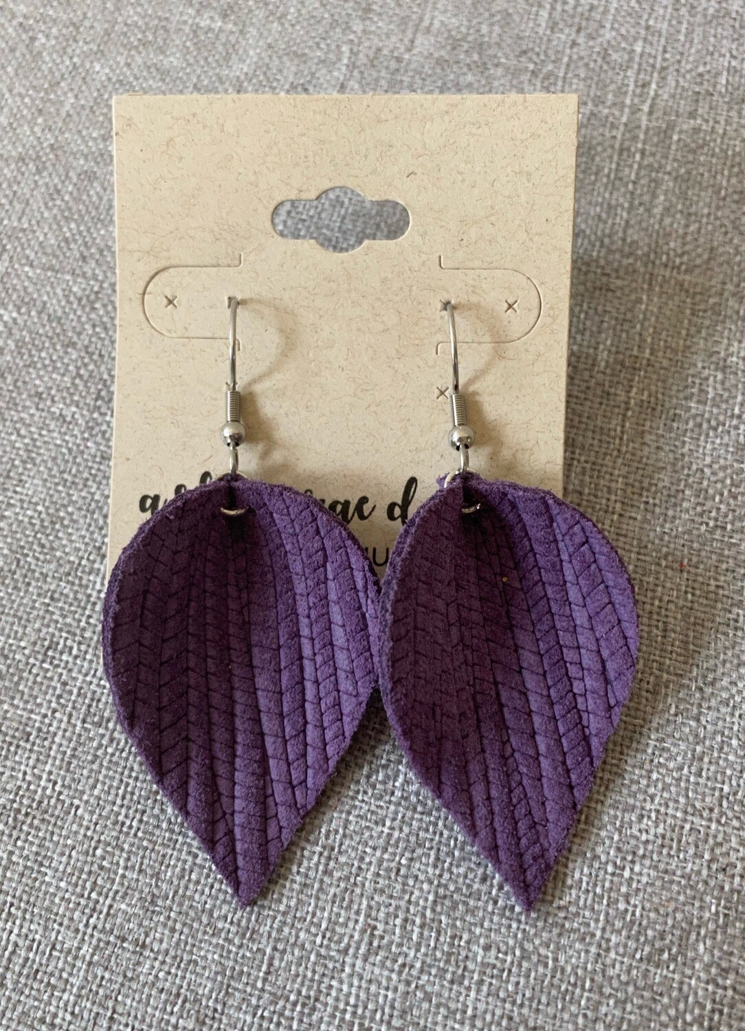 Grape Palm Pinched Leaf