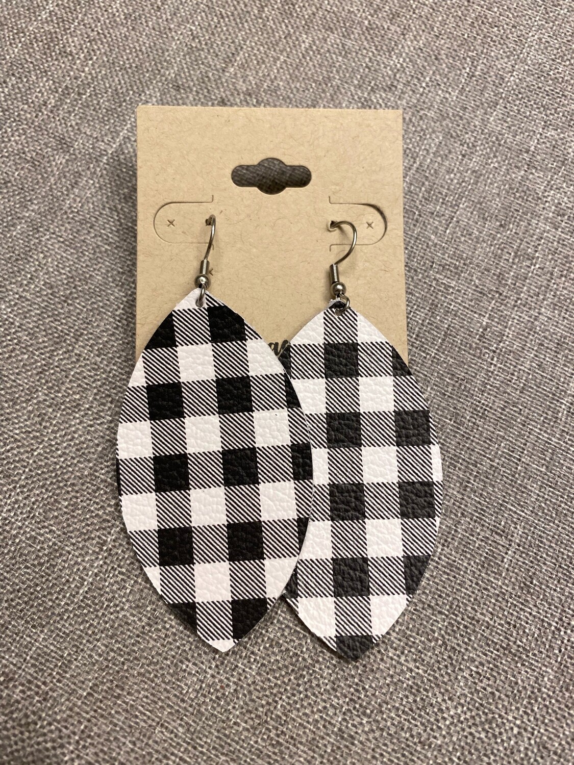 Black &amp; White Buffalo Leaf XL