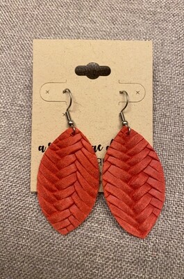 Holiday Red Braided Leaf Small