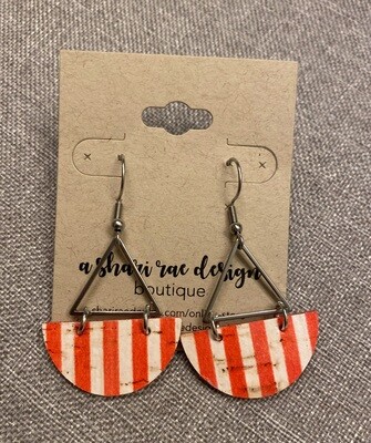 Red Stripe Triangle Boats