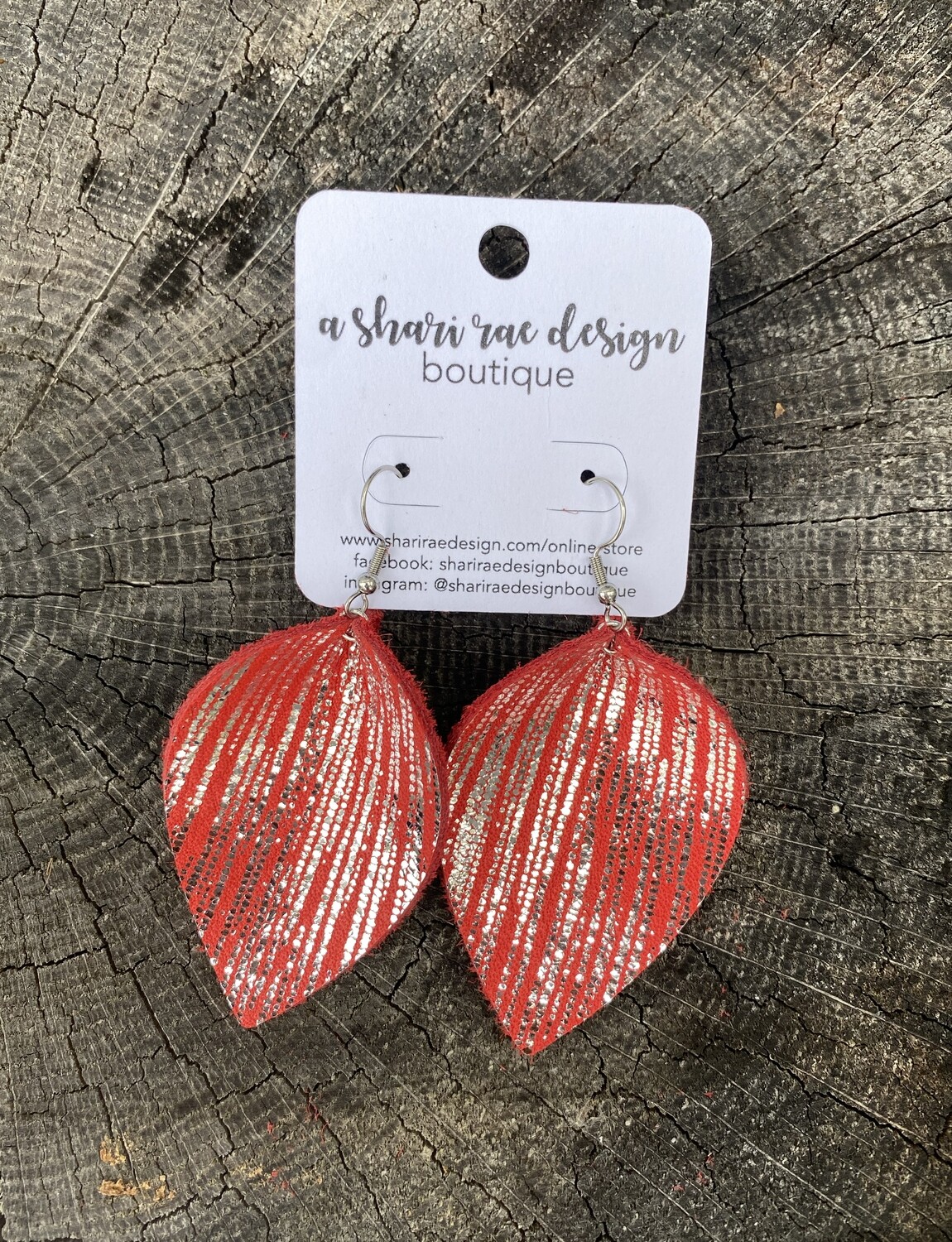 Red Holiday Shimmer Pinched Leaf Large