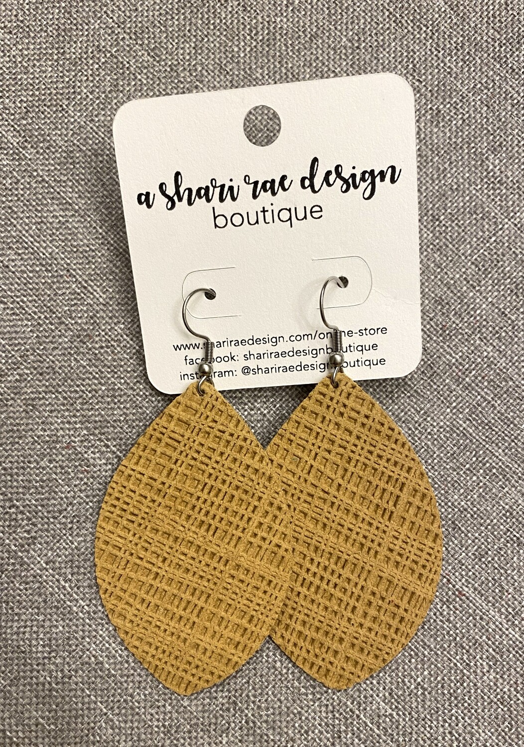 Mustard Embossed Drops XL