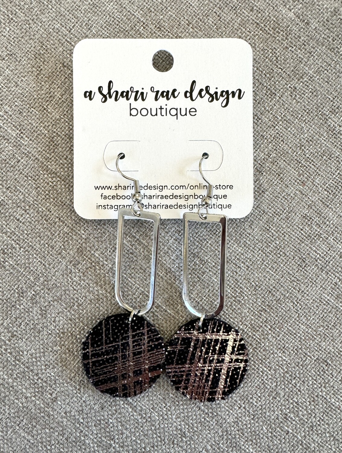 Black &amp; Silver Shimmer Circles with Silver Arches