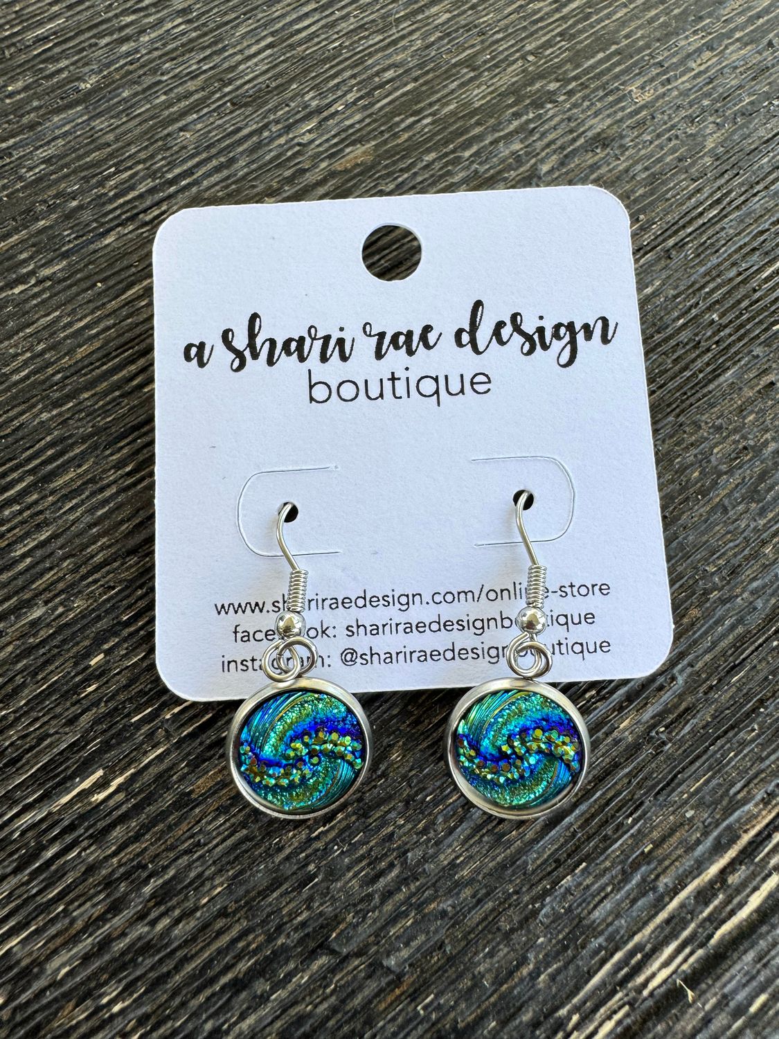 Metallic Ocean Swirl Cirlce Fish Hooks 12mm