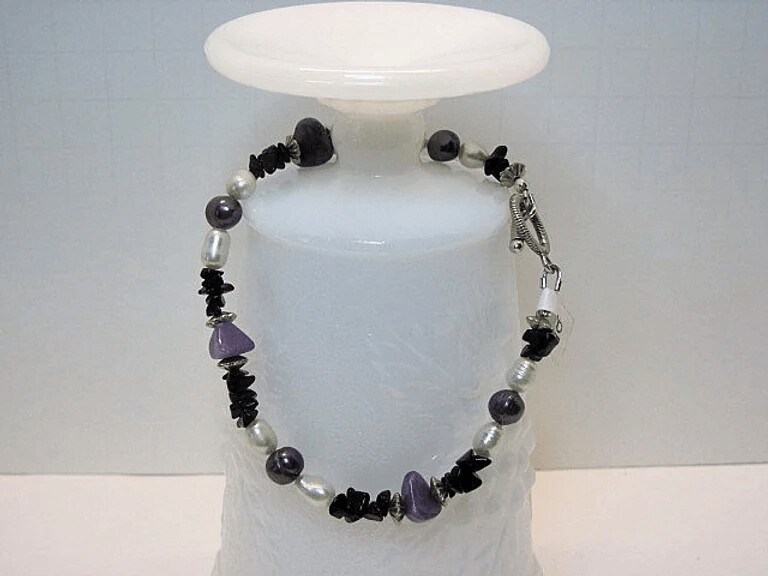 Purple Jade, Mint Green and Peacock Pearls, Onyx Chips