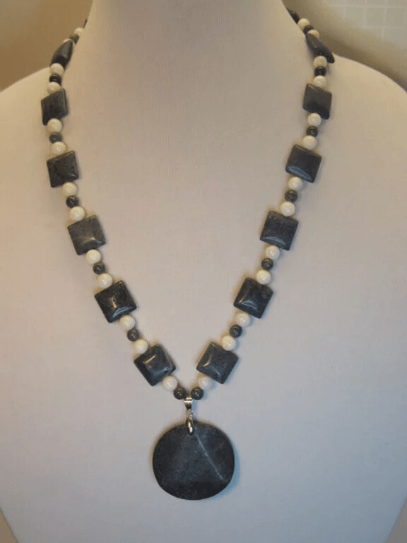 Blue Sponge Coral and White Riverstone