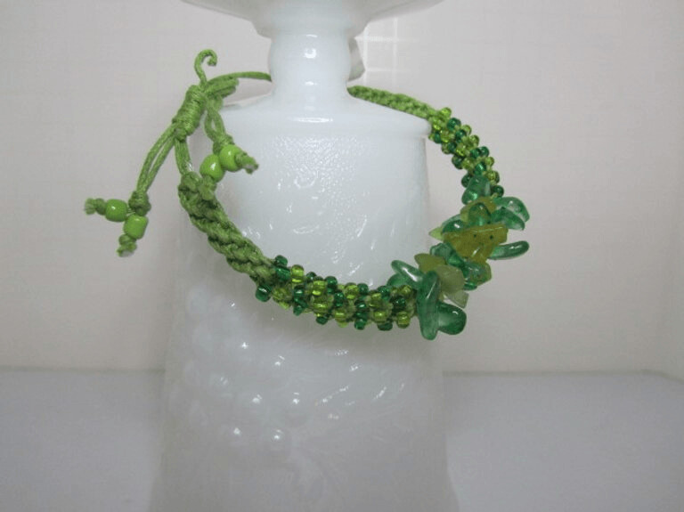 Friendship Bracelet Green and Yellow Agate Chips