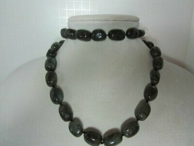 Malagasy Labradorite Necklace & Bracelet