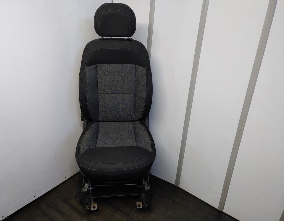 ​Ram ProMaster Passenger Seat - W/ Airbag & Swivel Base