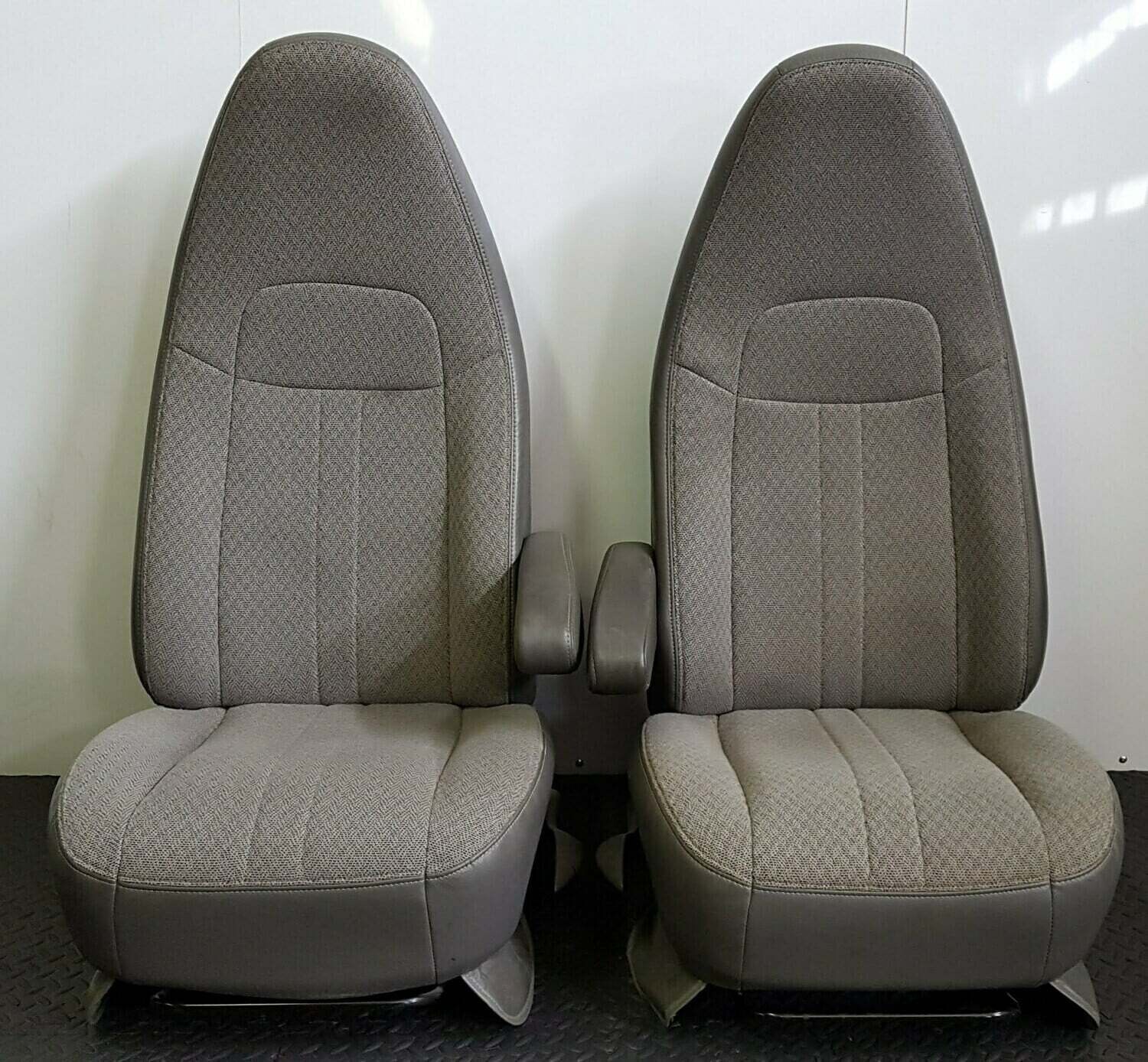 Chevy Express / GMC Savana Front Seats