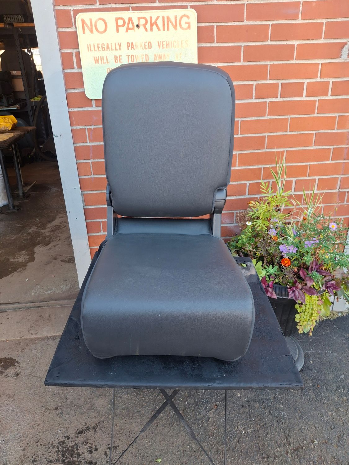 Centre Seat for Mercedes Sprinter 2019-2026 - Black