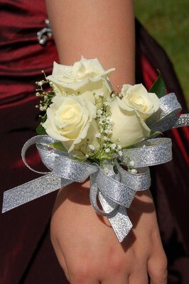 Bracelet rosettes blanche