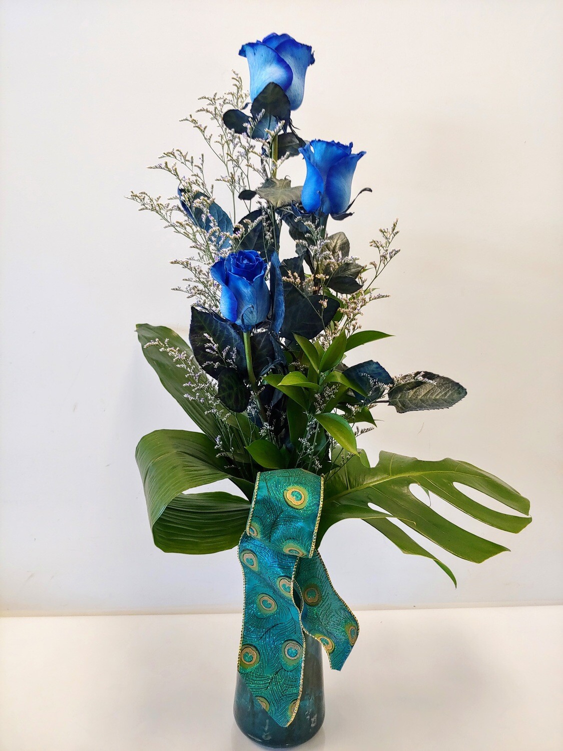 Montage de rose bleu