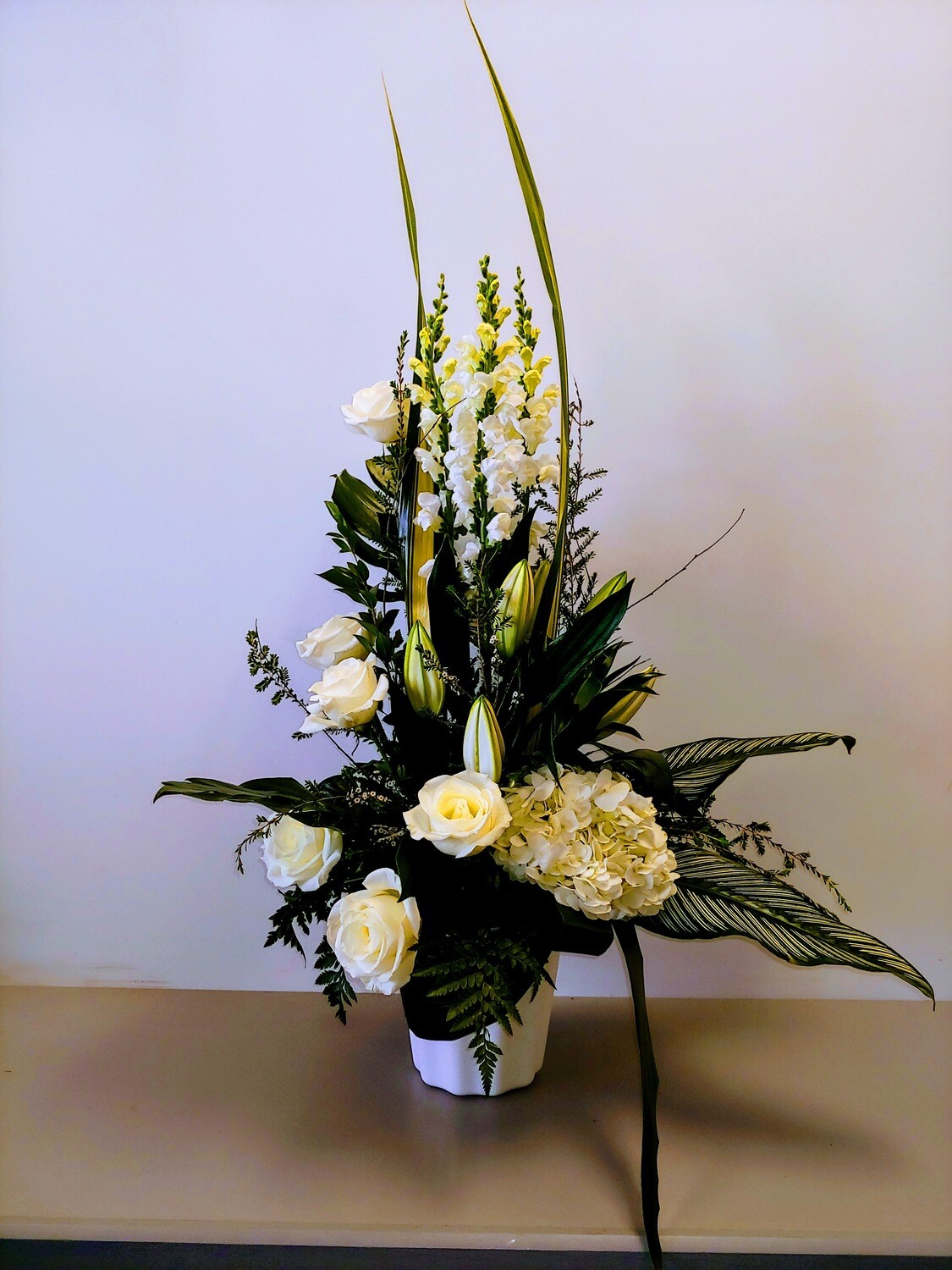 Corbeille funéraire blanche