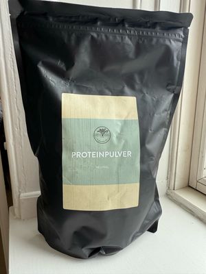 1 Kilo Proteinpulver, neutral.