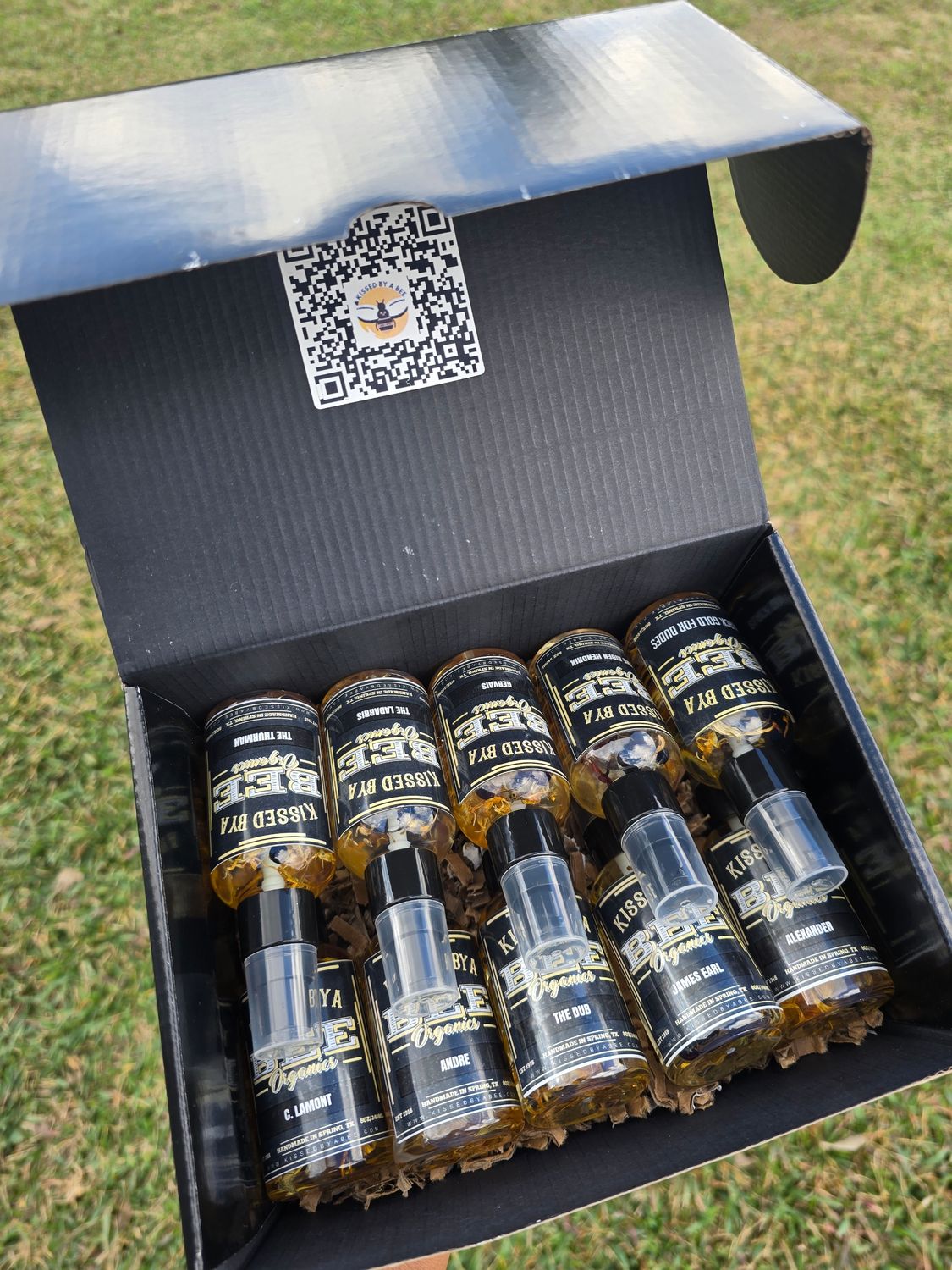 THE MASCULINE BODY OIL SAMPLER | 10-Piece Collection