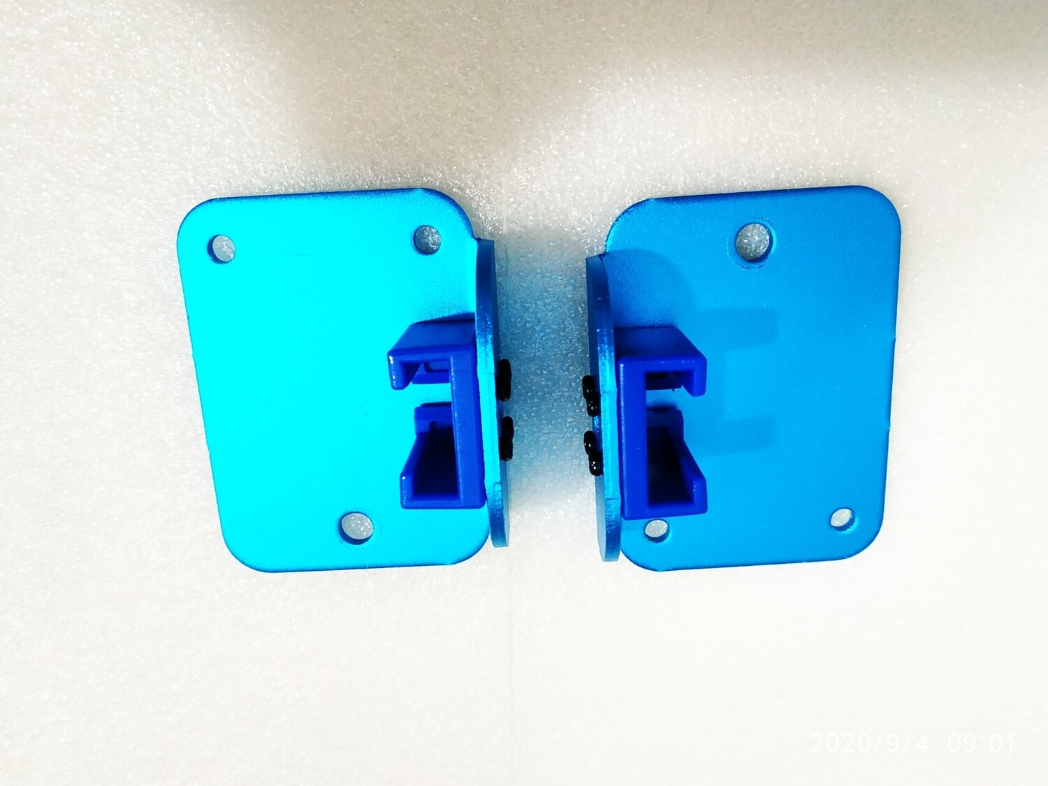 Z Axis pulley bracket -  left &amp; right