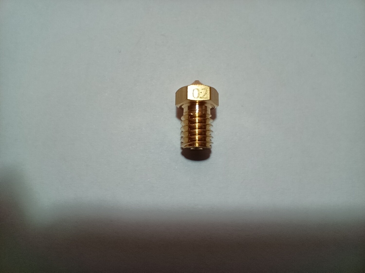 High quality E3d V6 style Nozzles. 1.75mm 0.4. They are for the V6 block NOT Volcano block, Nozzle size: nozzle 0.25