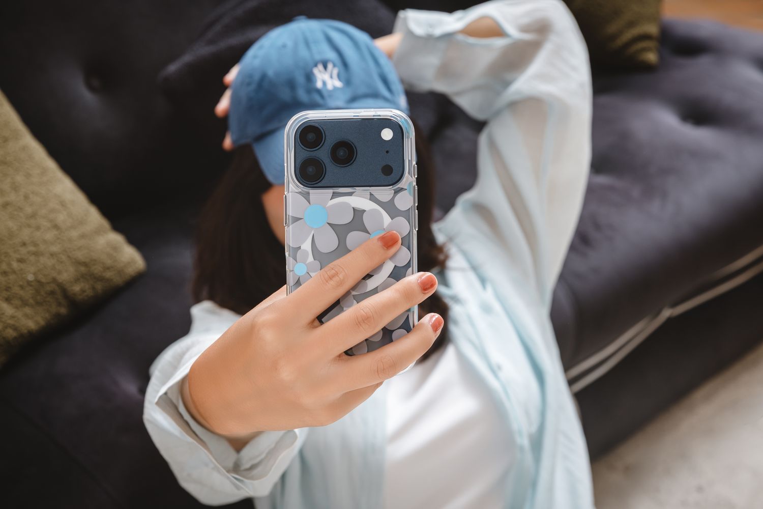 SwitchEasy iPhone 17 Pro Fleur M 3D Patterned Protective Case, Blue Gray