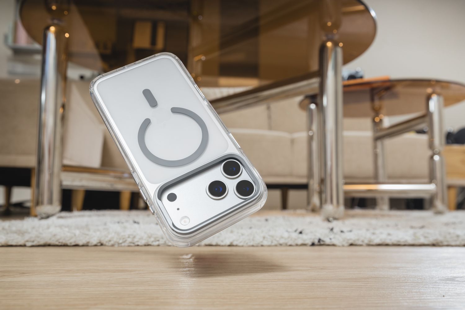 SwitchEasy iPhone 17 Pro Max LenStand M Protective Case, Mist