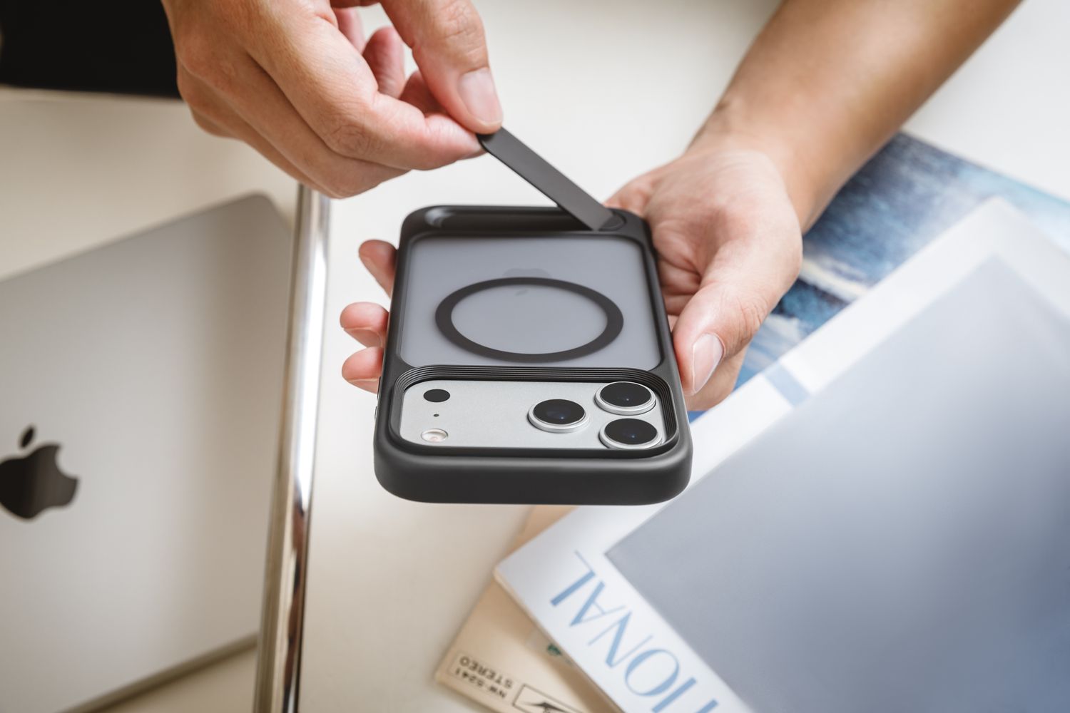 SwitchEasy iPhone 17 Pro EasyStand M Stand Guard Protective Case, Concrete