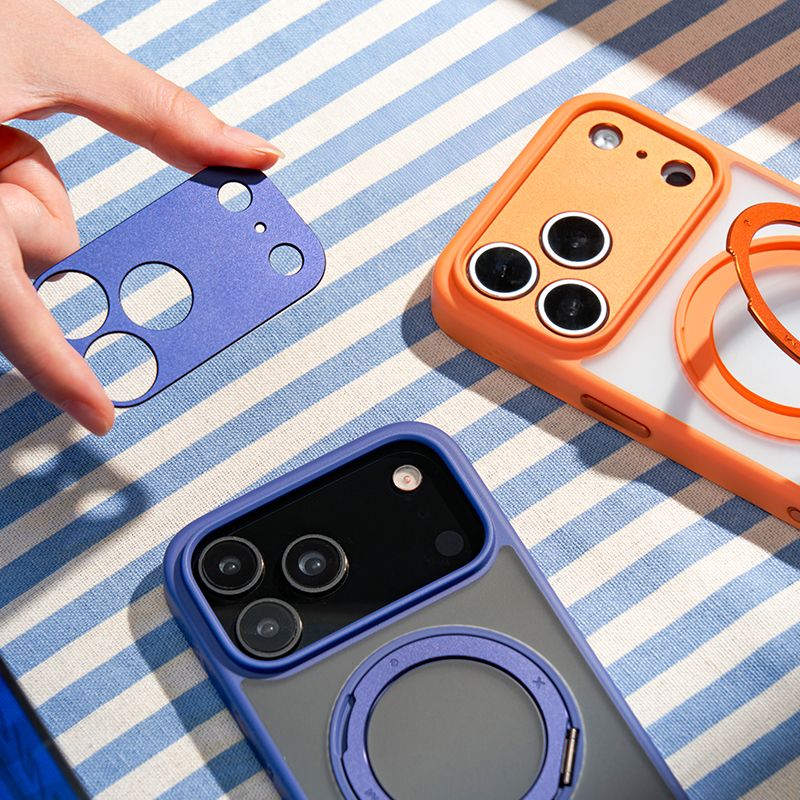 Momax iPhone 17 Pro Max Roller Case, Blue (MRAP25XLB)