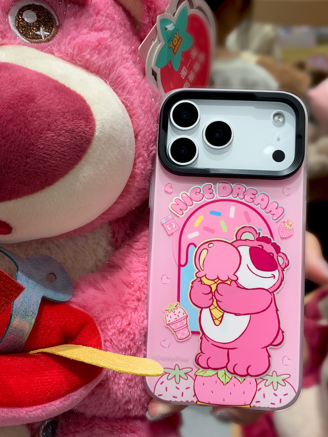 Disney iPhone 17 Pro Max MagSafe Case, Lotso Iceream