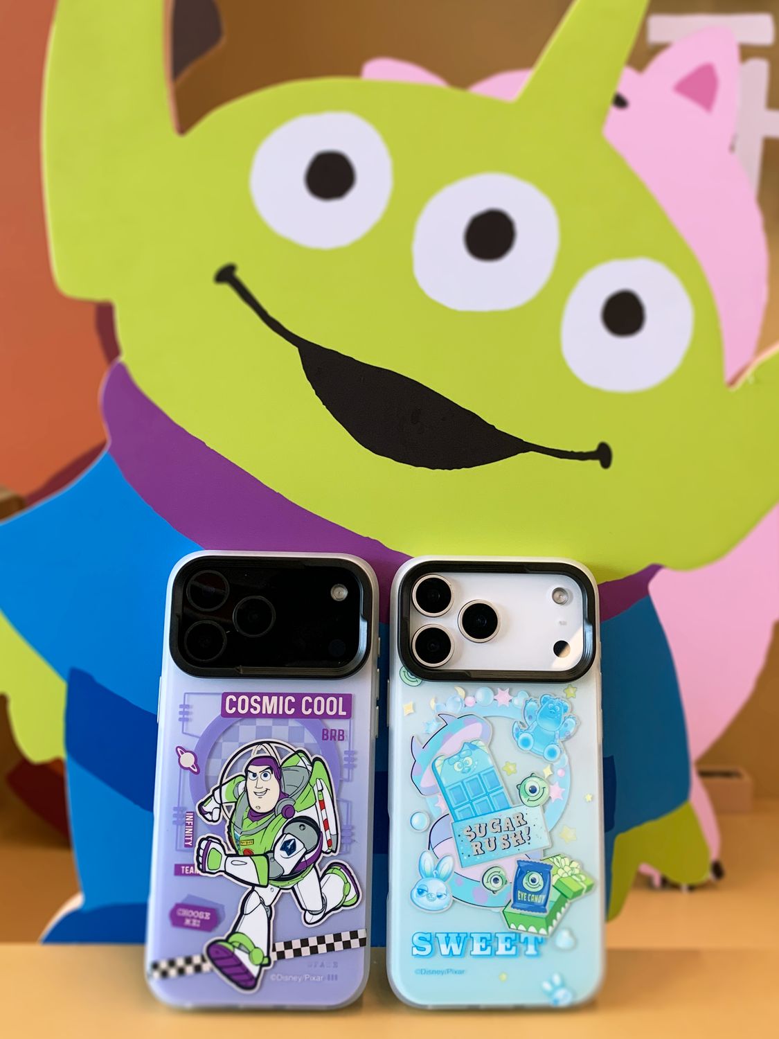 Disney iPhone 17 Pro Max MagSafe Case, Comic Toy Story Aliens