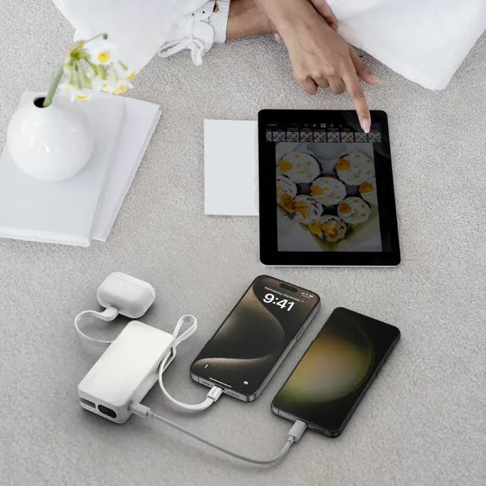 Momax Vital Power Bank 10000mAh with USB-C &amp; Lightning Cable, White