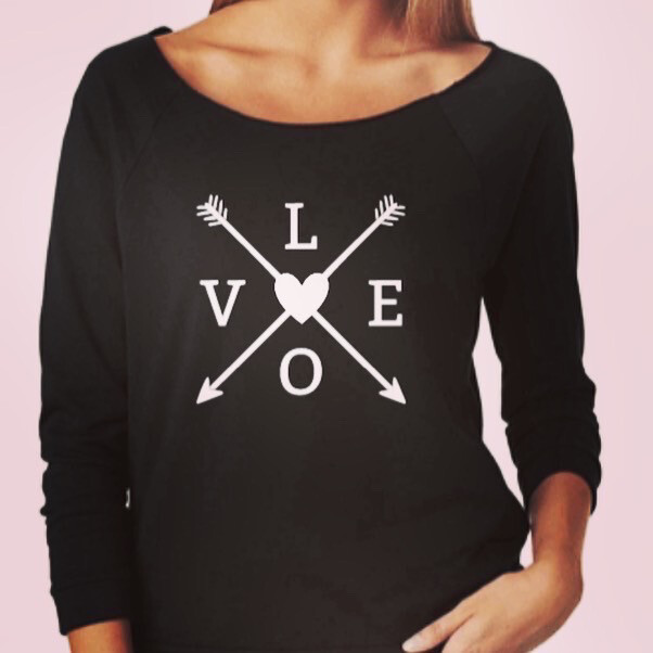 L O V E Pullover
