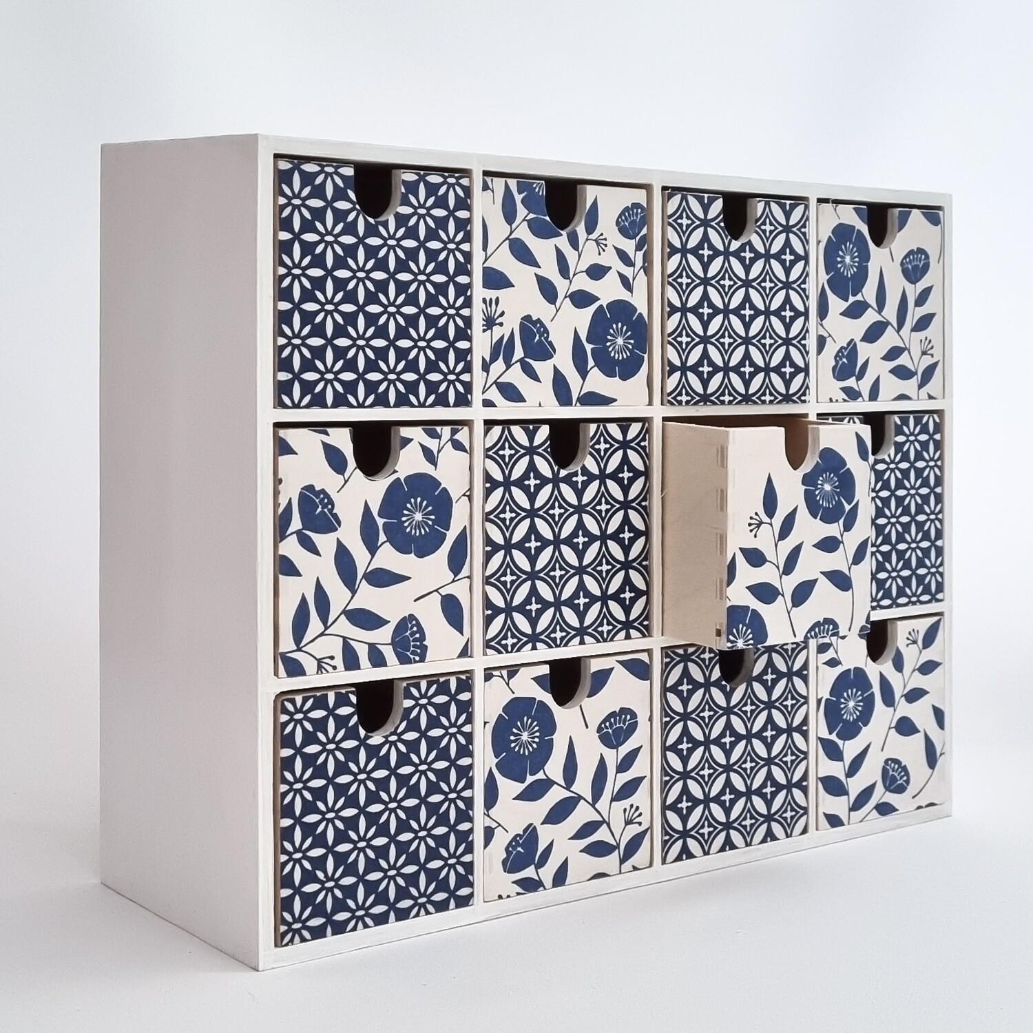 Storage with 12 drawers Delft Blue