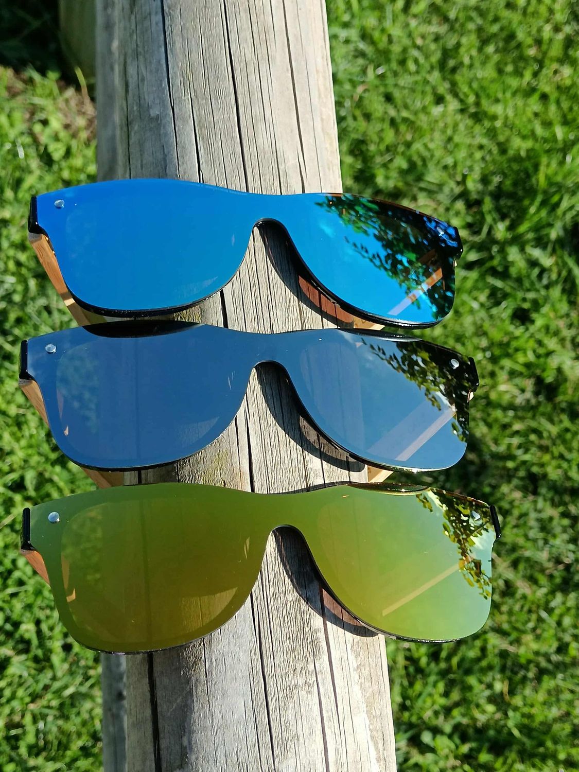 Lunettes de soleil branches bambou avec gravure personnalisée