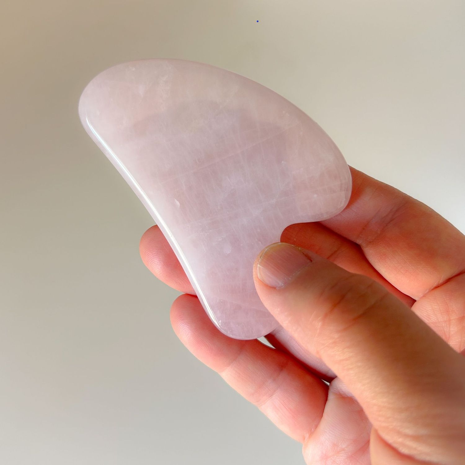 Gua Sha Stone Rose Quartz / Piedra Gua Sha Cuarzo Rosa Relajar el rostro, piedra gua sha de cuarzo rosa para masaje facial natural y cuidado de la piel, Moonette Cosmética Orgánica