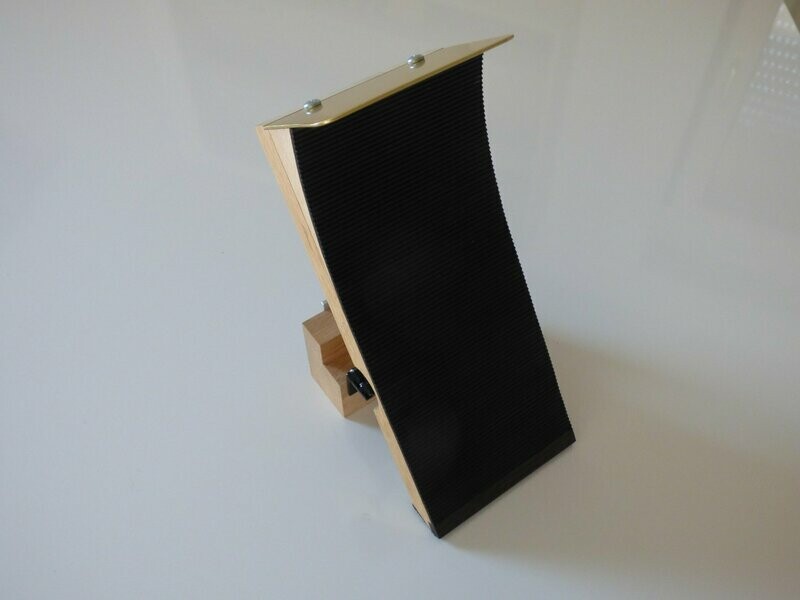 Holz-Schweller