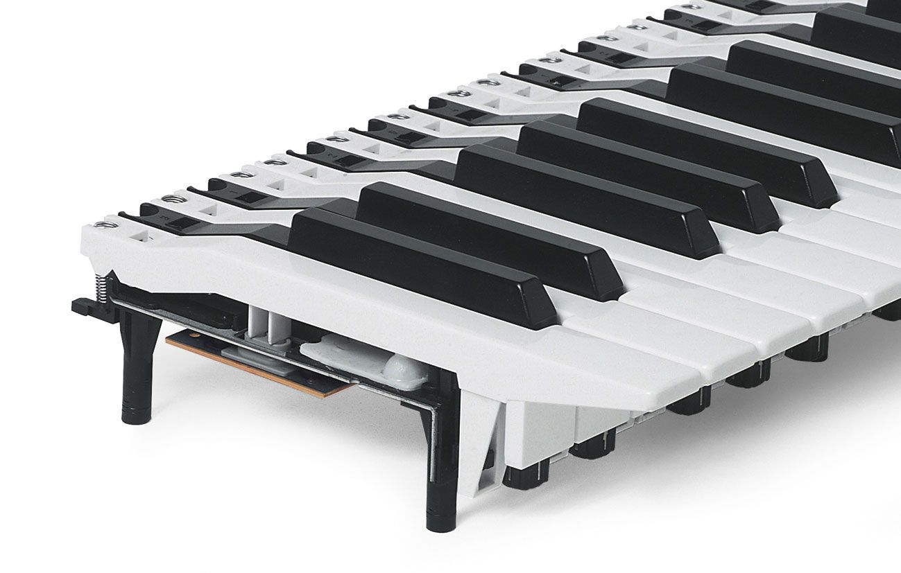 Klaviaturen mit MIDI-Elektronik (4 x Fatar 8L) Klaviaturen mit MIDI-Elektronik (4 x Fatar 8L)