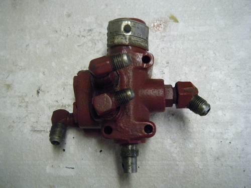 Gravely 818 Hydraulic Control Valve