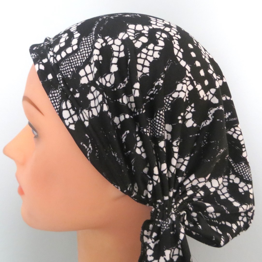 Black and white stretchy pre-tied tichel headcovering
