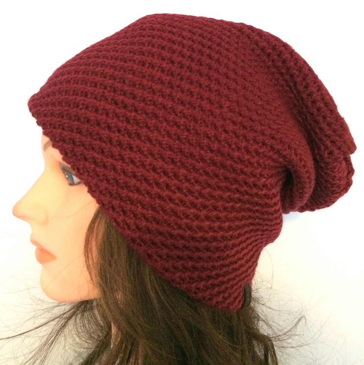 Cranberry slouchy hat/beret