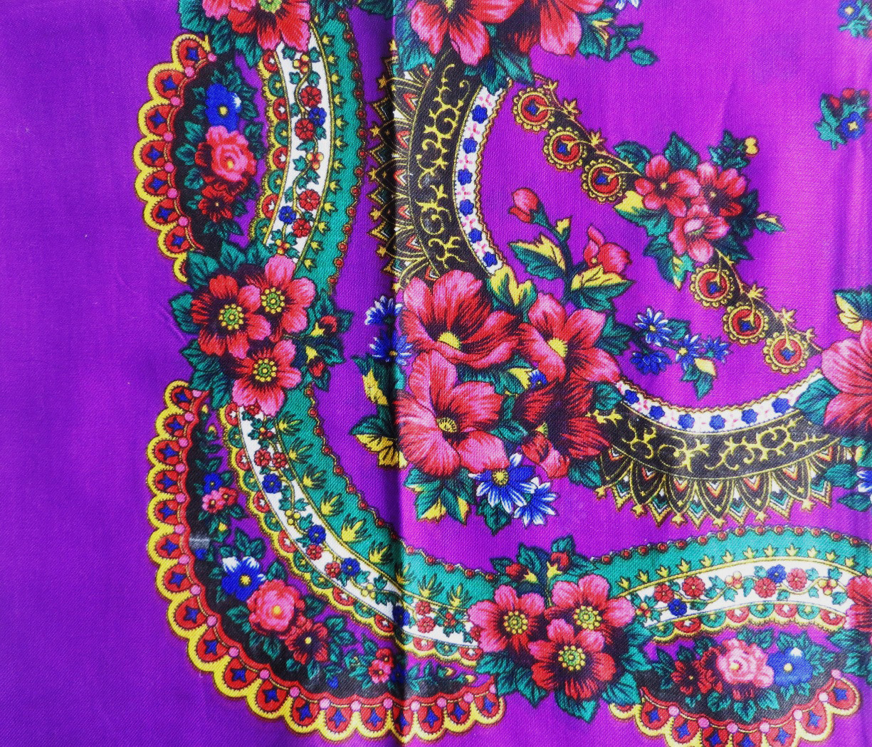Bright purple vintage tichel