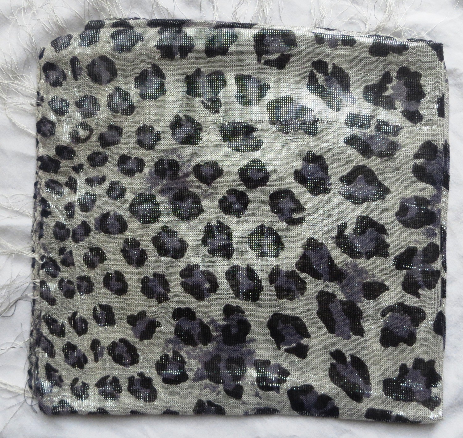 Gray leopard animal print shimmer tichel