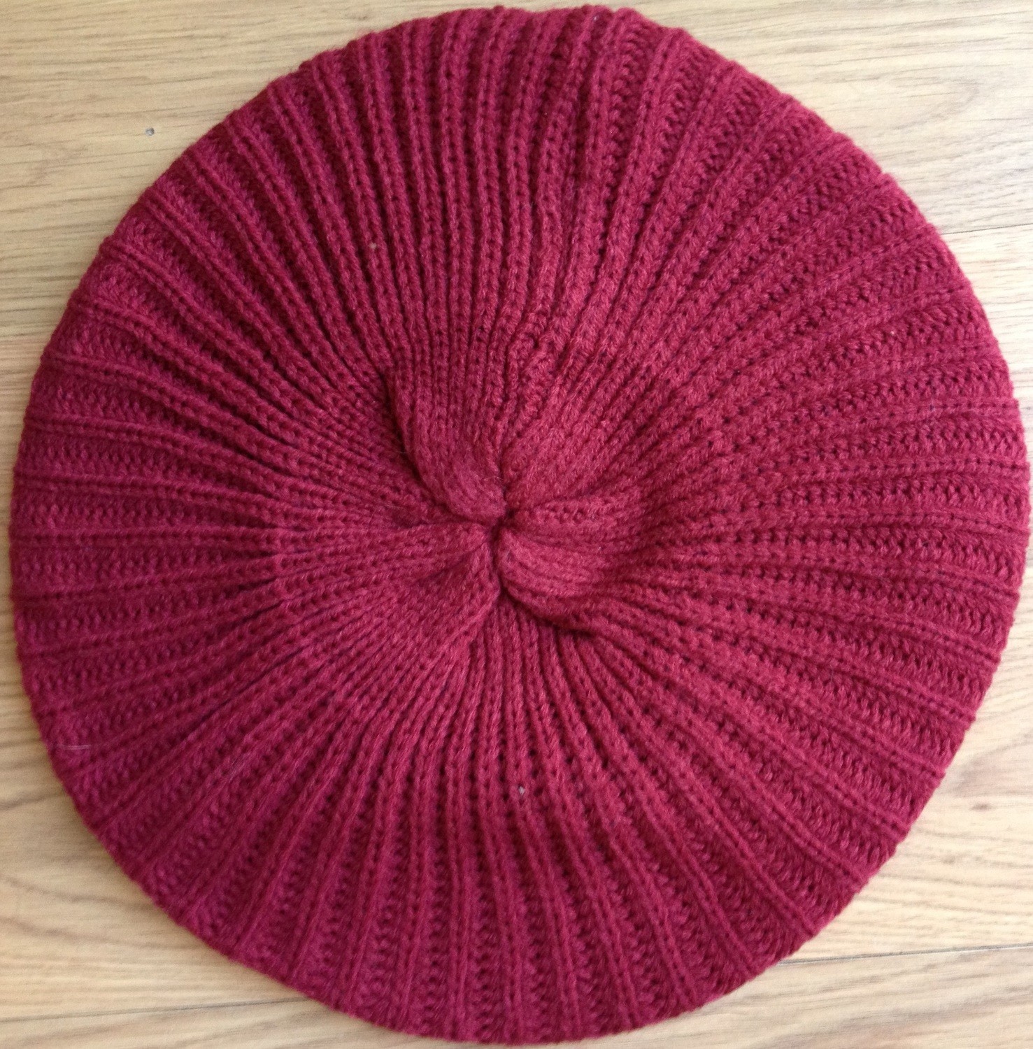 Plain beret  maroon